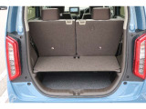 後席を起こした状態でも荷物が積めます!