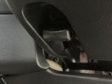 品質へのこだわり!フロアマットやシートなど車内をキレイに清掃し、ニオイや汚れなどを徹底的にクリーニングしてもらっております。室内はピカピカです☆