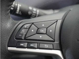◆オーディオリモコンスイッチ◆視点をそらすことなく、ボリューム調整・オーディオソース切替・選曲の操作が可能に。安全運転にひと役買います♪