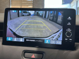 バックカメラももちろんついておりますので駐車時も後方が確認できて安心ですね!