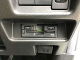 ETCが装着されています。再セットアップ後高速道路の料金所をノンストップで通過できて大変便利です。