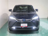 明度の高いLEDヘッドライトで、夜間の運転も安心です。