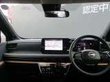 フロントガラスが広く視界が広々としているので、運転がとてもし易いです