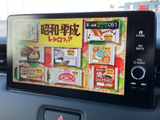 停車時にTV視聴が可能なエンターテイメント機能。休憩時間や待ち時間などに、リラックスした時間をお過ごしいただけます。