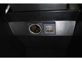 USB接続端子他&12V120Wアクセサリーソケット