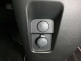 電源ソケットも付いてます。