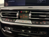 各スイッチ類は運転席に向けて配置されドライバーが操作しやすくなってます。