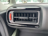 ☆お車についた傷やヘコミ、事故の修理もハヤシにお任せください。自社鈑金工場で修理ができますの安心です☆