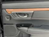 右後のドアスイッチ周辺です。