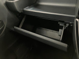 お客様にぴったりなおクルマをお選びいただけますように様々な展示車をご用意致しております!ダイハツの軽自動車だけではなく、他メーカー車やコンパクトカー・ミニバンなども数多く取り揃えております!