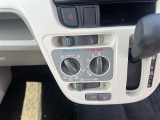 軽・車検の看板と電光掲示板が目印です!届出済 未使用車をお探しの方はこちらの看板を目印にお越しください。※似たような看板のお店がございますのでお間違えのないようご注意ください。