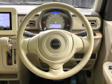 ステアリングも使用感が少なく、きれいな状態となっております♪