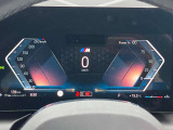 『運転』に対するBMWのこだわりはメーターパネルにも表れております。視野性の良いメーターパネルは疲労感の軽減と、運転の楽しさをもたらしてくれます。
