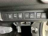 運転席から操作しやすい各種スイッチ