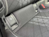 万一の衝突時にも備えるISOFIX固定式アタッチメントを装備。大切なご家族を守るための安心装備です。