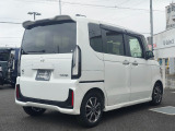 有料になりますが、ホンダ純正のボディーコートもご用意しております!ガラス系やポリマーコーティングなど、お好みに合わせてお選び頂けます!新車の輝きに近づき、洗車などのお手入れも楽々です!
