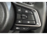 ステアリング右側に装備しているアイサイト・追尾スイッチ。こちらのスイッチにて高速走行時のアイサイト追尾巡航のON・OFFを行います。