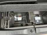 万が一のパンク時には応急用パンク修理キット装備、スペアタイヤはありません。