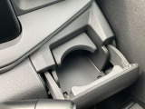 運転席用ドリンクホルダーです