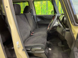 運転席シート廻りは使用感も少なく、良好な状態となっています。丁寧に使われていたことがよくわかりますね。