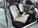快適に運転できるドライブポジション!シートリフターもあるので無理のない運転姿勢がとれます。