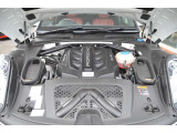 マカンターボ V6 3.6Lツインターボの軽快な走りをお楽しみ頂けます。是非一度店頭にて実車をご覧ください!