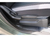 シートの高さを調整するアジャスター付き☆