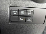 各種スイッチ類は運転席右側にレイアウトしています。