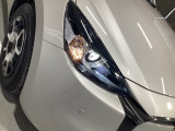HBC(ハイビームコントロールシステム)が対向車や先行車を検知してロー・ハイビームの切り替えを行い、夜間の前方視界確保をサポートしてくれます。