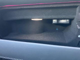 内部にはえTC車載器を備えています。