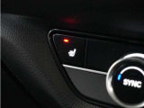 ◆シートヒーター◆寒い季節にピッタリなのが、このシートヒーター!座面を温め快適に。寒い季節もドライブが楽しくなります。
