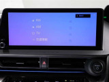 ディスプレイオーディオを装備。スマホとクルマをつなぐことで、これまでのナビに加えて、色々なサービスが楽しめます。