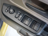 車両本体価格以外に必要な諸費用を含めたお支払総額を表示しています。車両本体価格は安いけれど諸費用が高い!!なんてことにならないよう購入に必要な金額=総額をご確認ください。