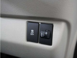 ◆VSA◆横滑り防止装置が装備されています。コーナーリング時の横すべりを抑える機能と、車両の急激な挙動変化を抑える機能で、安定した走行を実現しています。運転に安心とゆとりが出来ます。
