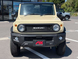 SUZUKIエンブレムがレトロ感を引き立ててくれますので良いアクセントになっています♪