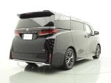 こちらの車両は、ご購入後も継続して安心メンテナンスを提供させていただく為、岐阜県内のお客様への販売・登録に限らせていただきます。