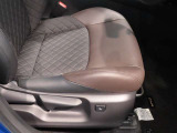 ファブリックで包み込んだベーシックなシートです。通気性が良くて蒸れにくい上に、保温性も高いので冬場でも冷えを感じにくいです♪