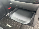 【運転席操作部】運転に役立つ機能ばかり!快適なドライブにしてくれること間違いなし!!