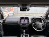 操作性の良いダッシュボードと運転席周り