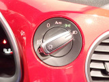 オートライト付!トンネルが連続している高速道路などON・OFFしなくても大丈夫なのでとっても便利です。