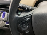 自社整備工場で点検整備をおこなってからお渡ししています。車検が残っている場合は『12ヶ月点検整備』を、車検整備付きの場合は『車検整備』をおこないます。整備費用は車両本体価格に含まれています。
