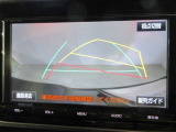 バックガイドモニターで、後方を確認しながら安心して駐車することができます。運転初心者も熟練者も必須の機能ですよ!