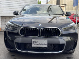 【キドニーグリル】BMWの代名詞。一目見ただけでBMWであると認識できる確固たるアイコンとして存在感を放ちます