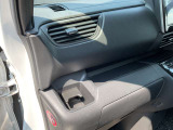 広々とした視界を体感できます。運転が楽しくなりますね。