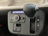 品質へのこだわり!フロアマットやシートなど車内をキレイに清掃し、ニオイや汚れなどを徹底的にクリーニングしてもらっております。室内はピカピカです☆