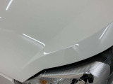 ボンネットに小さなキズ等あります。