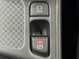 電動パーキングブレーキを搭載。スイッチ操作でパーキングブレーキを作動・解除することが可能ですので、操作の力が不要ですよ♪