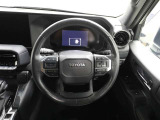 各操作スイッチなどもハンドルから手を放すことなく操作可能で安全運転に支援いたします!
