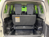 普段のお買い物や通勤、送迎等に十分な荷室スペースを確保しております。セカンドシートを倒すと、大きな荷物の積載も可能です♪