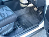 保証内容は車両によって異なりますので、この車両が少しでも気になりましたらお気軽にお問合せください♪スタッフ一同お待ちしております!